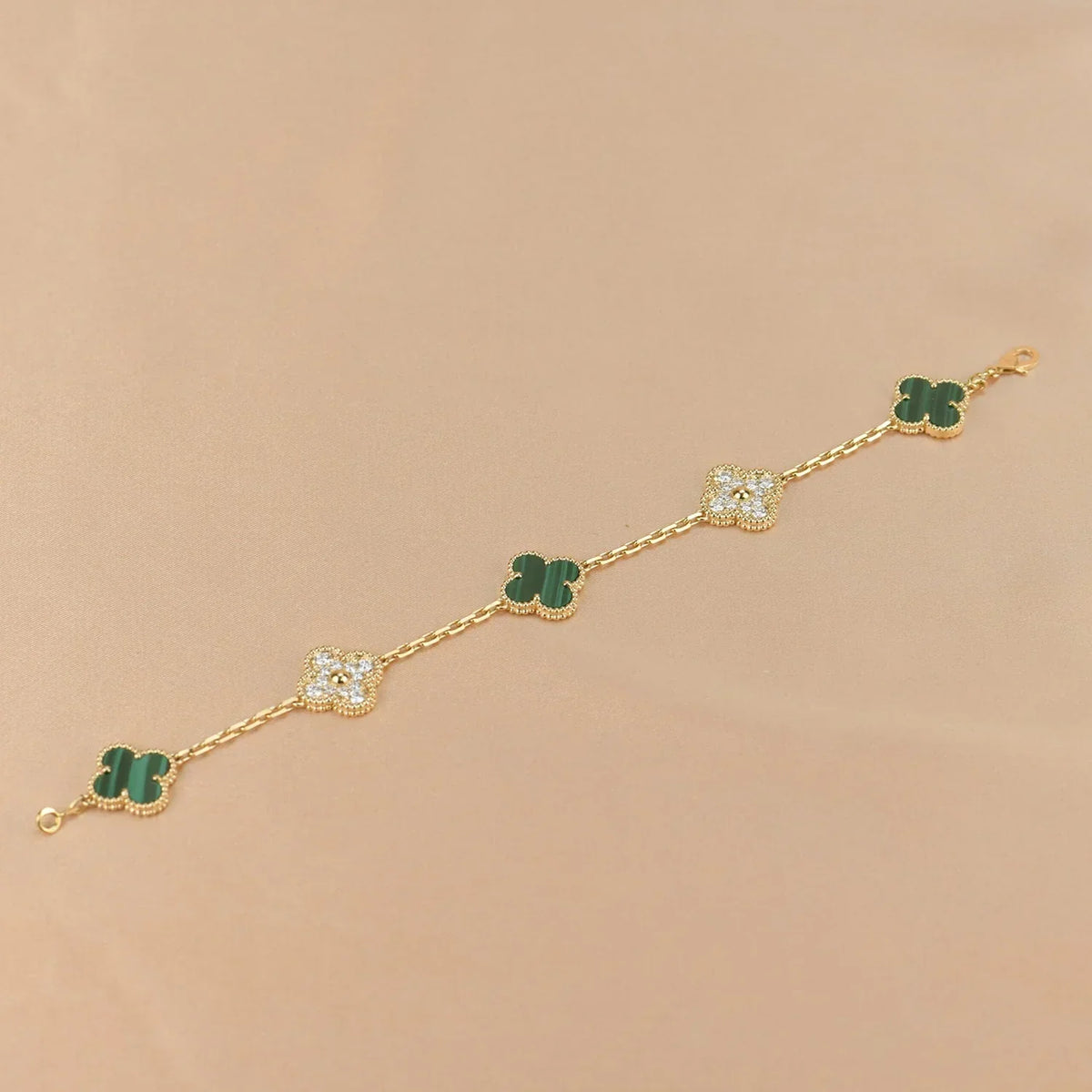 CLOVER 5 MOTIF MALACHITE BRACELET COLLECTION VIP