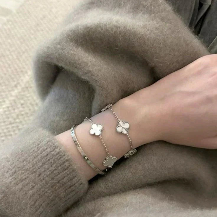 CLOVER White Bracelet - Elegant Everyday Accessory
